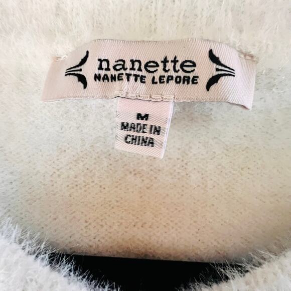 Nanette Lepore Knit Cardigan White Gold Chain Trim Quiet Luxury Style Size M - Picture 9 of 11